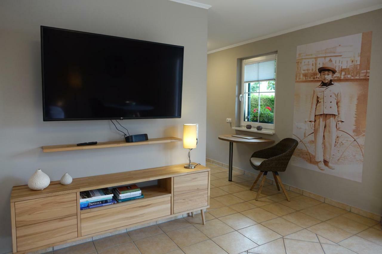 Moderne Ferienwohnung In Potsdam, Sehr Komfortabel, Ruhige Lage エクステリア 写真